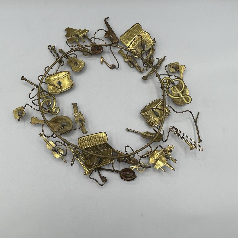 Dresden Petite Brass Musical Instrument Wreath Vintage 9” 28 pcs Gold, Germany